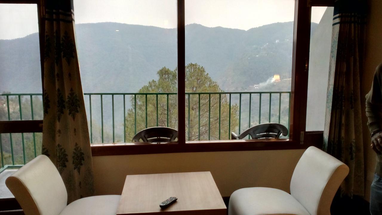 Hotel Emerald Valley Chail Exterior photo